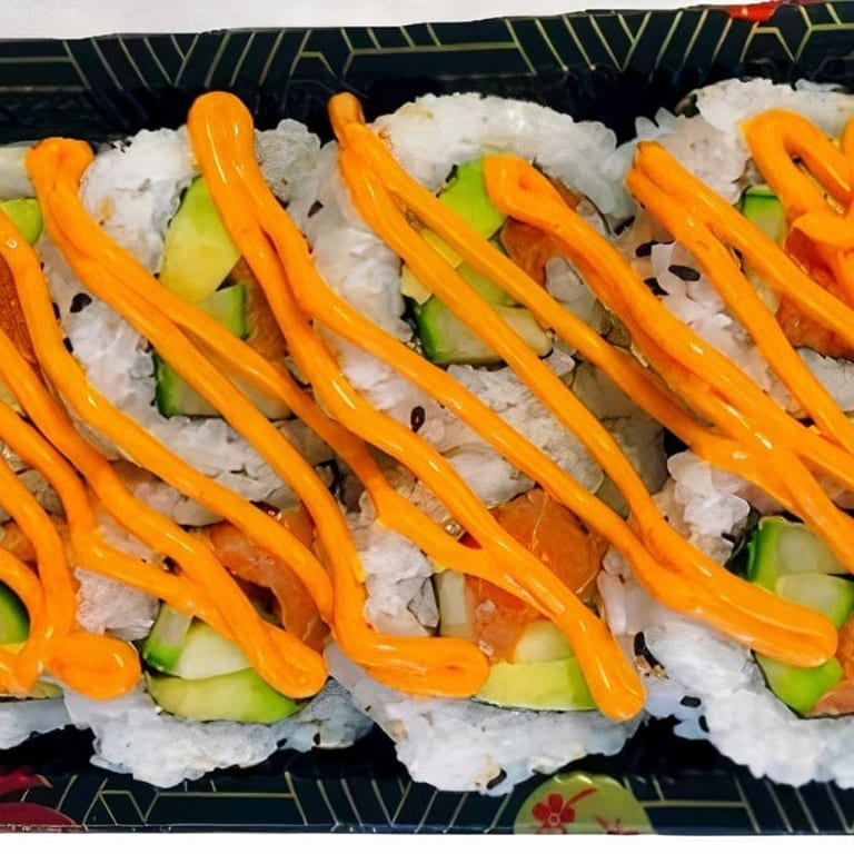 Spicy Salmon Roll: A Sushi Sensation