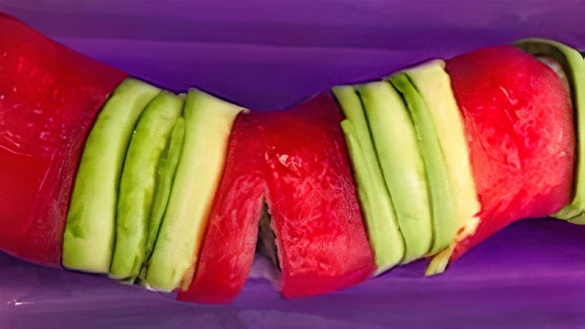 Dragon Tuna Roll.