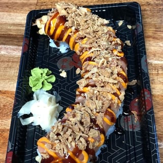 Salmon Crunchy Roll
