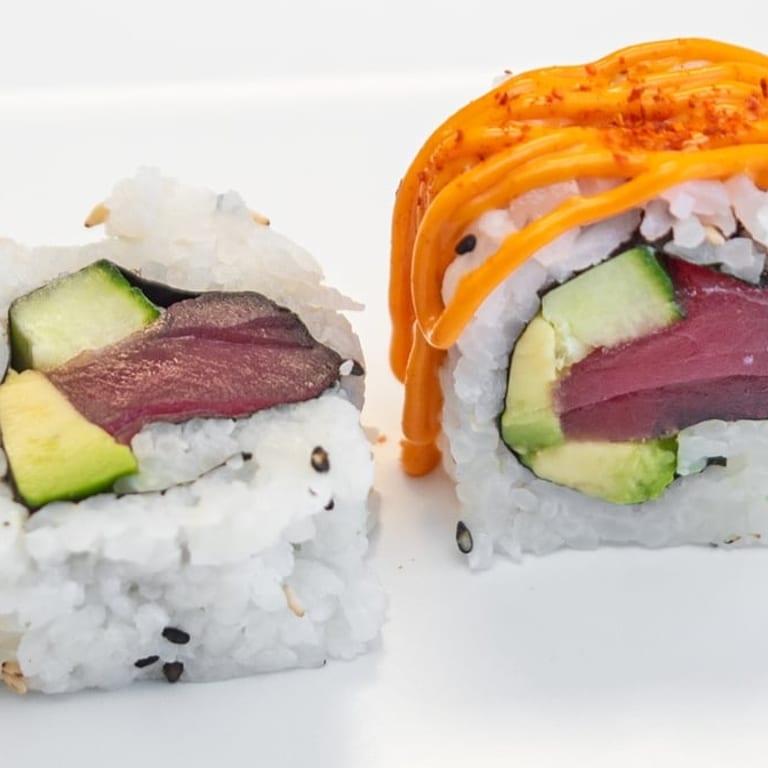 Spicy Tuna Roll: A Sushi Sensation