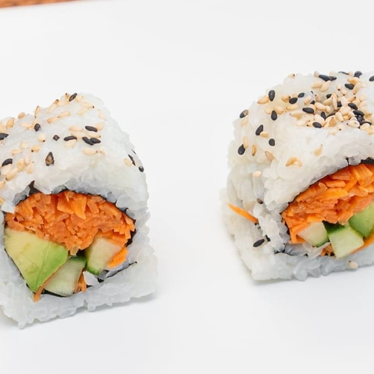 Fresh Vegetable Rolls: A Healthy Sushi Option