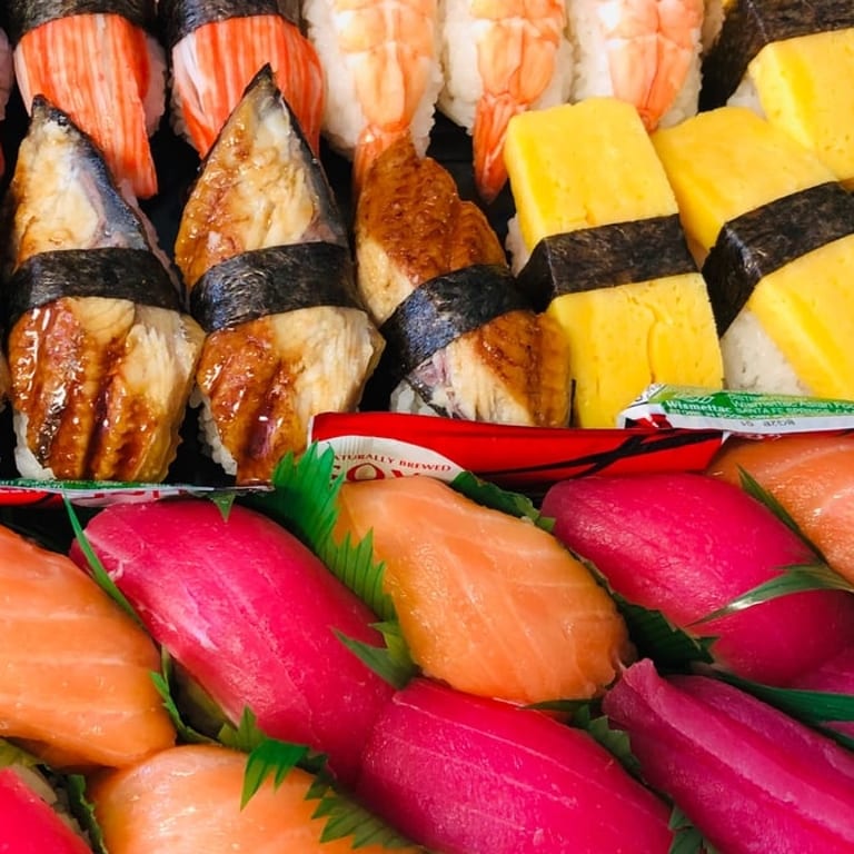 Nigiri: Fresh Sushi Delights